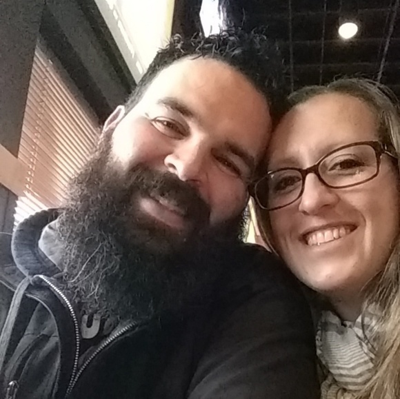 Meet your Posher, Alyssa - Picture 1 of 1